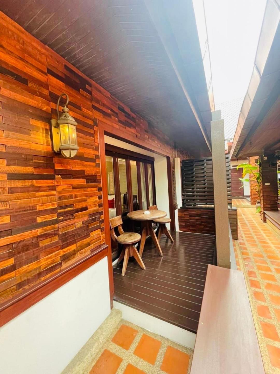 Yotaka Boutique Hotel Бангкок Экстерьер фото